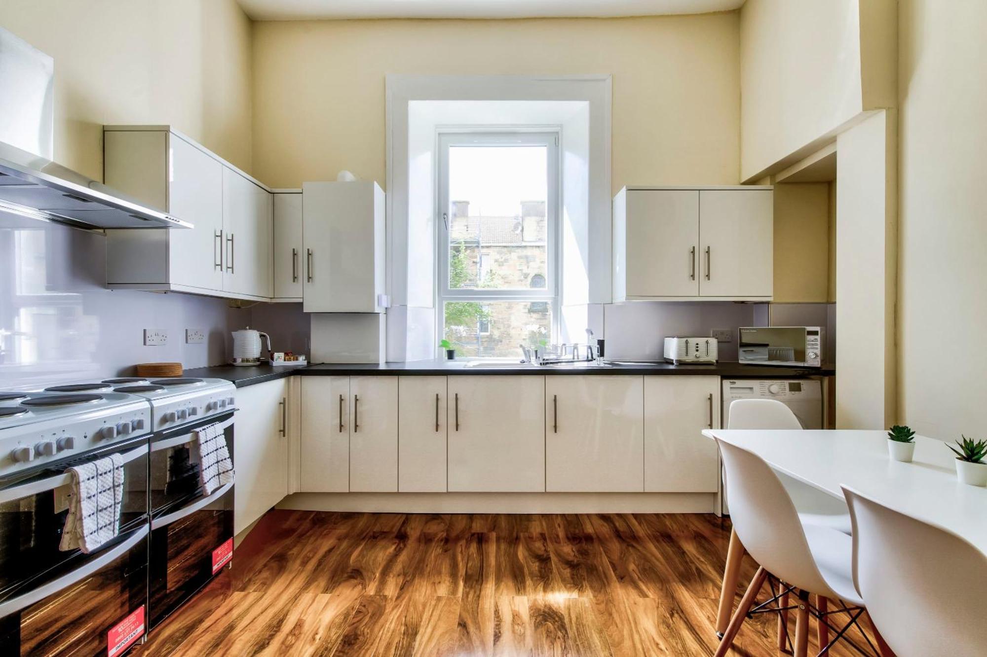 Stunning 5 Bedroom Apt, Close To City Centre, Sec, Hydro And Motorway Glasgow Extérieur photo